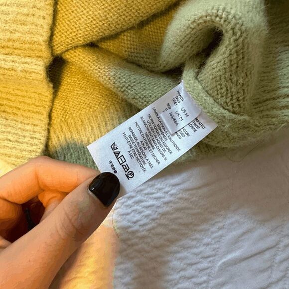 Urban Outfitters Cropped Lime Green Sweater - Picture 4 of 4